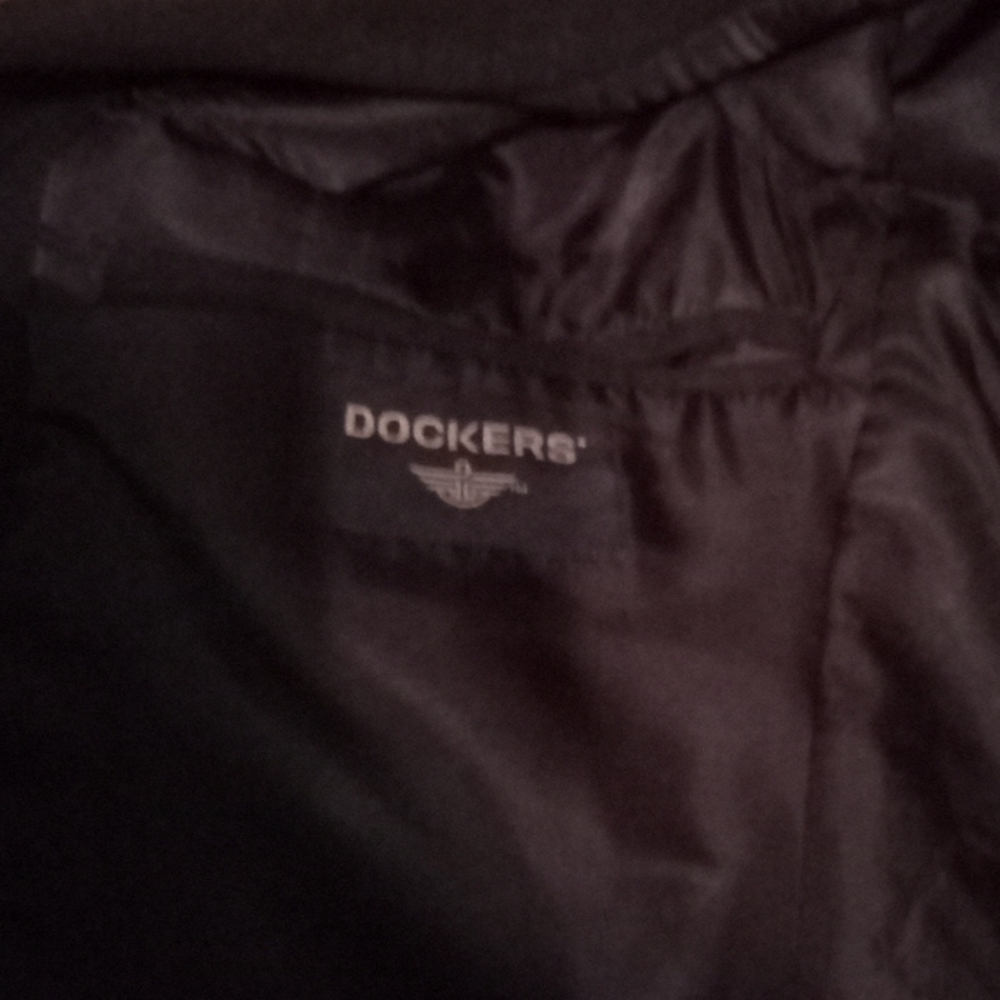 Suits - Picture 10 of 16